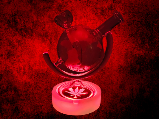 GlowGlobe Bong – Motion-Sensor LED Bong with Glow-in-the-Dark Ashtray | Customizable Glass Water Pipe